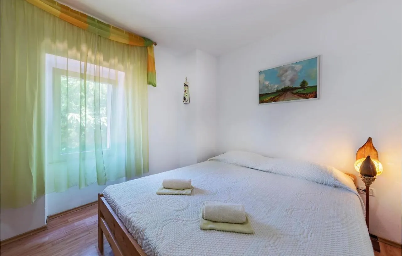Nyaraló 5 Bedroom Awesome Home In Labin